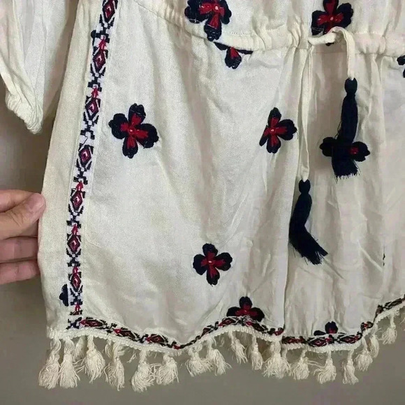 RAGA Tessi Embroidered Off-the-Shoulder Romper - Picture 4 of 14